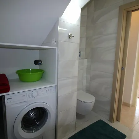Meje Apartment Split